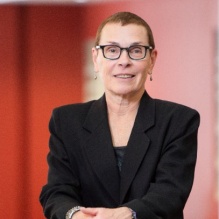 Portrait of Diane Elze.