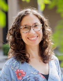 Johanna Caplan. 