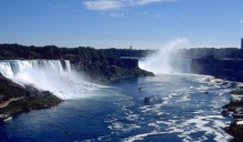 Picture of Niagara Falls. 